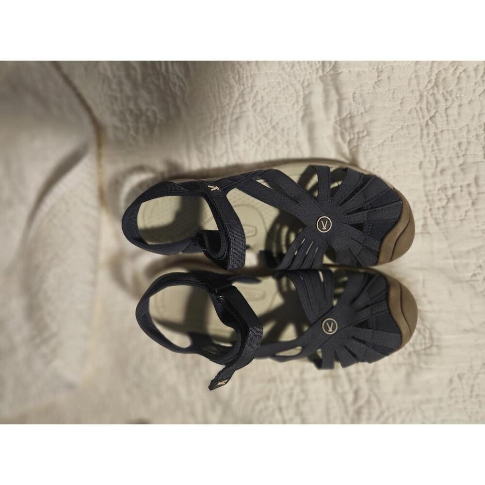 Keen sz 9.5 NEW sandals - Picture 2 of 5